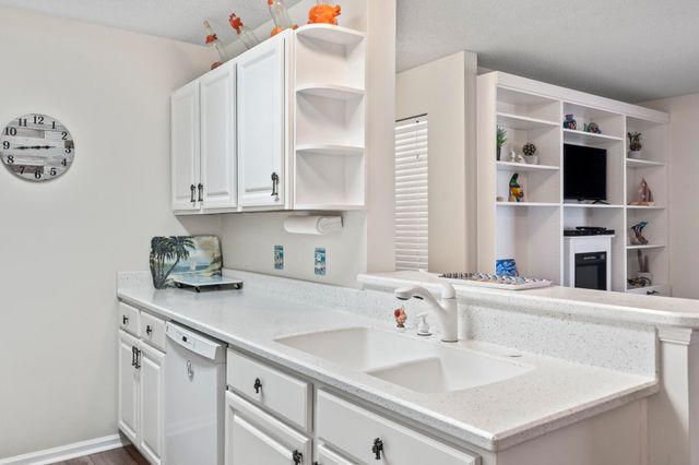 8835 Chandler Dr Apt E, Surfside Beach, SC 29575