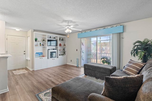 8835 Chandler Dr Apt E, Surfside Beach, SC 29575