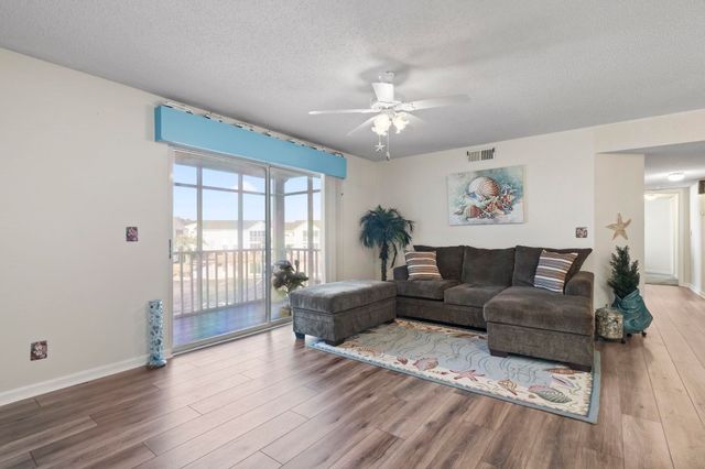 8835 Chandler Dr Apt E, Surfside Beach, SC 29575