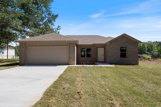 411 Markham St, Ward, AR 72176