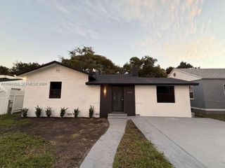 854 NW 76th St ., Miami, FL 33150