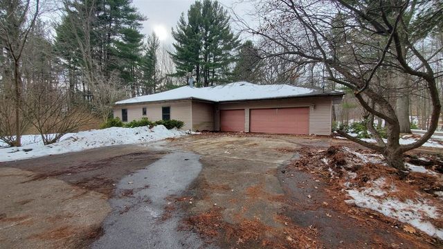 2833 58th Street, Fennville, MI 49408