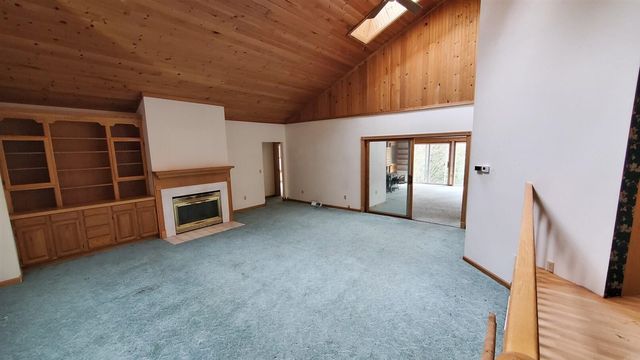 2833 58th Street, Fennville, MI 49408