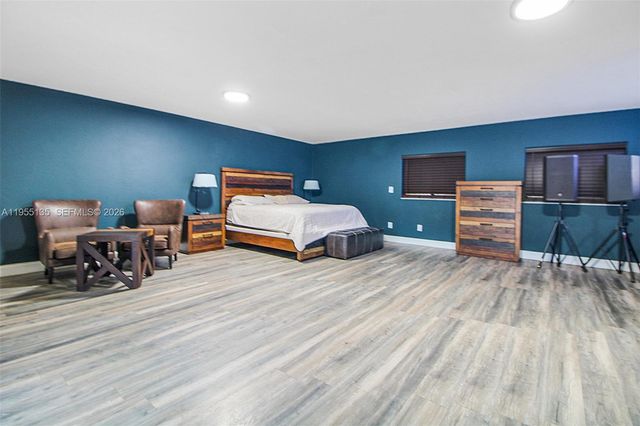 18280 SW 202nd St, Miami, FL 33187