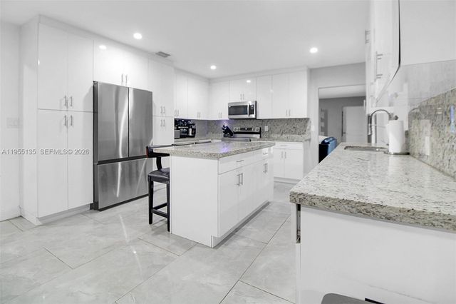 18280 SW 202nd St, Miami, FL 33187