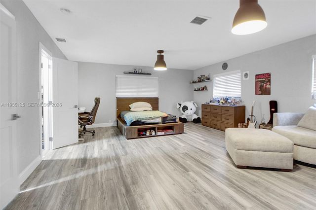 18280 SW 202nd St, Miami, FL 33187