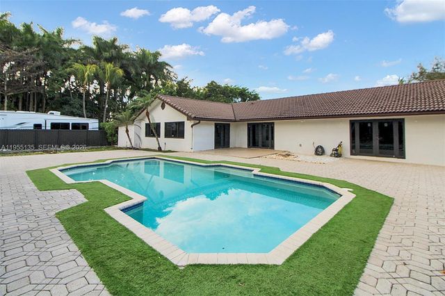 18280 SW 202nd St, Miami, FL 33187