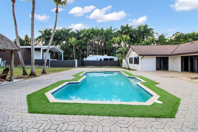 18280 SW 202nd St, Miami, FL 33187