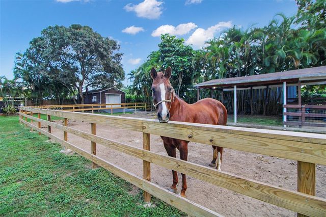 18280 SW 202nd St, Miami, FL 33187