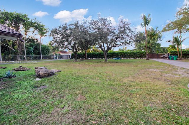 18280 SW 202nd St, Miami, FL 33187