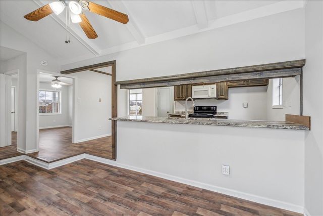 7933 NEWPORT DR, Millington, TN 38053