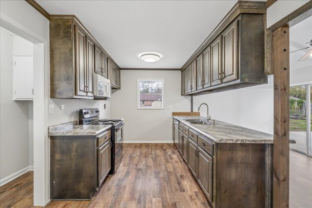 7933 NEWPORT DR, Millington, TN 38053