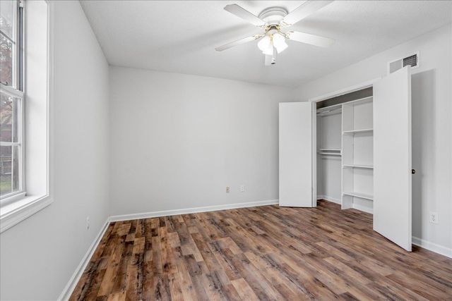 7933 NEWPORT DR, Millington, TN 38053