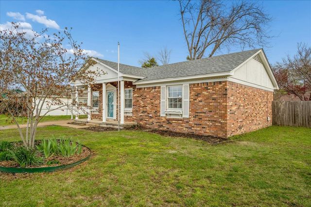 7933 NEWPORT DR, Millington, TN 38053