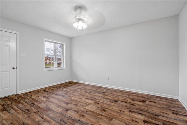 7933 NEWPORT DR, Millington, TN 38053