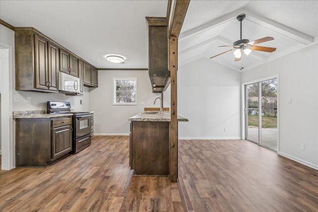 7933 NEWPORT DR, Millington, TN 38053