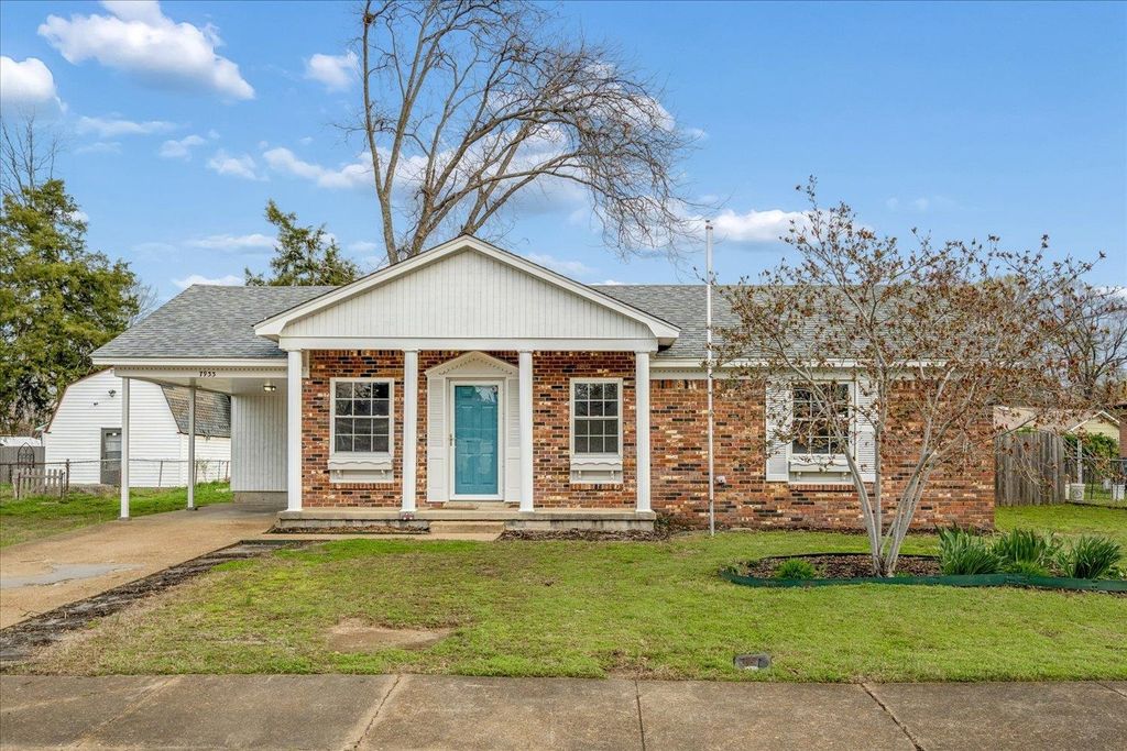 7933 NEWPORT DR, Millington, TN 38053