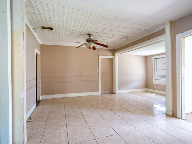 1004 Avon Ave, Llano, TX 78643