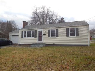 215 Fowler Avenue, Middletown, CT 06457