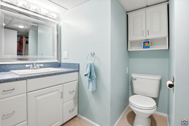1280 SW MacVicar AVE, Topeka, KS 66604