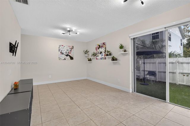 490 NW 102nd Ter, Pembroke Pines, FL 33026