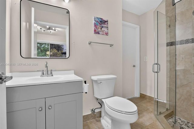 490 NW 102nd Ter, Pembroke Pines, FL 33026