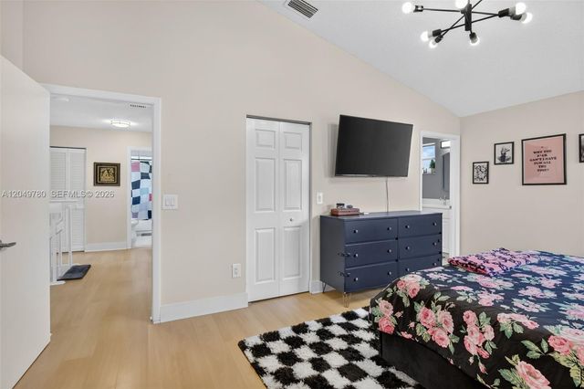 490 NW 102nd Ter, Pembroke Pines, FL 33026