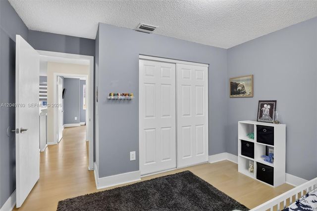 490 NW 102nd Ter, Pembroke Pines, FL 33026