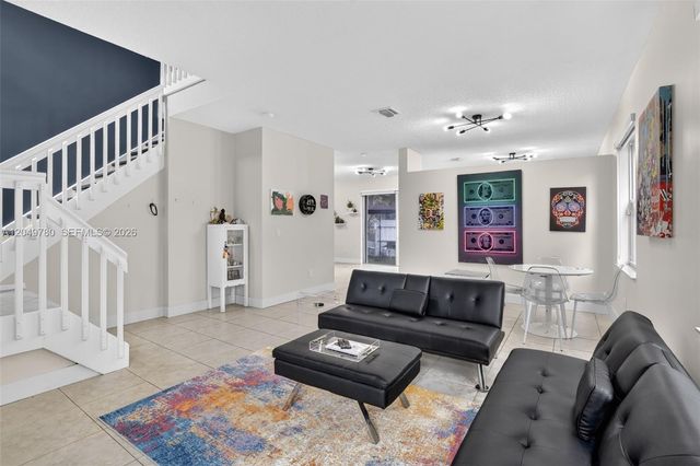490 NW 102nd Ter, Pembroke Pines, FL 33026