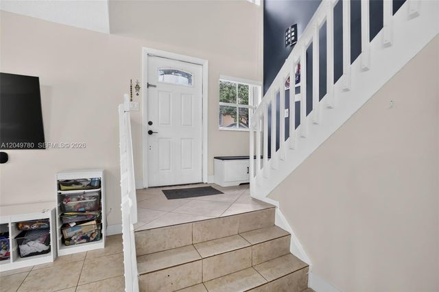 490 NW 102nd Ter, Pembroke Pines, FL 33026