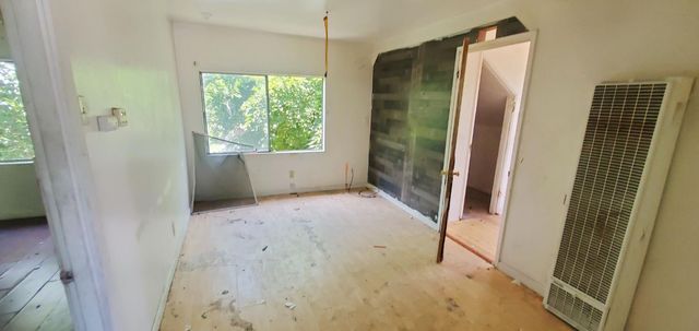 2303 E Grant Avenue, Fresno, CA 93701