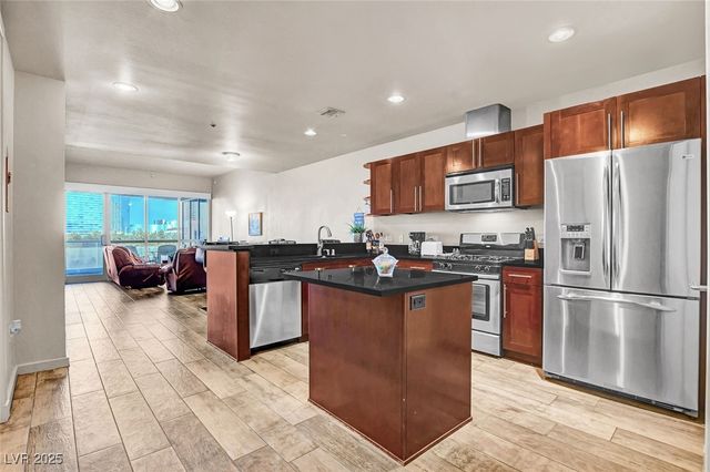 4575 Dean Martin Drive 711, Las Vegas, NV 89103