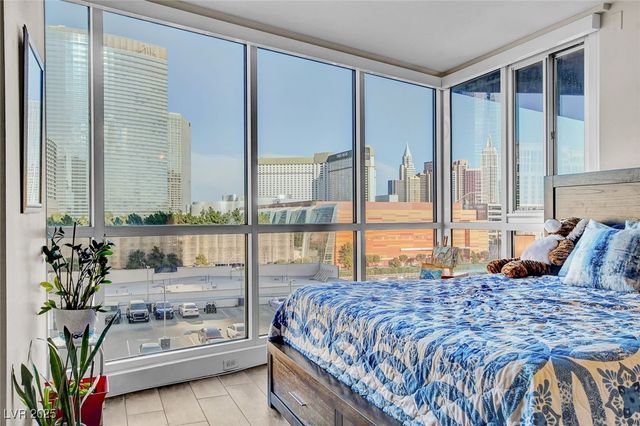 4575 Dean Martin Drive 711, Las Vegas, NV 89103