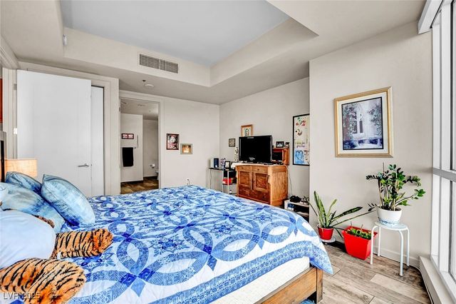 4575 Dean Martin Drive 711, Las Vegas, NV 89103