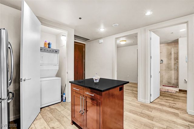 4575 Dean Martin Drive 711, Las Vegas, NV 89103