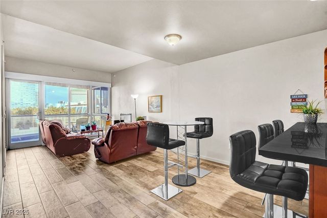 4575 Dean Martin Drive 711, Las Vegas, NV 89103