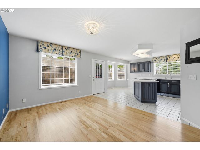1140 MOLLY Ln, Eugene, OR 97404