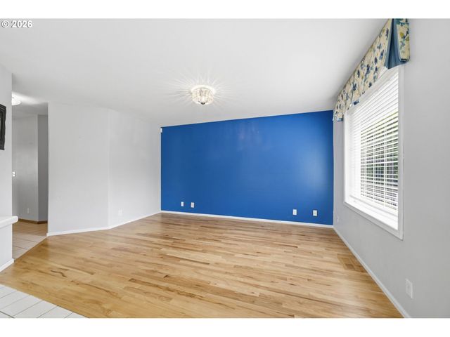 1140 MOLLY Ln, Eugene, OR 97404
