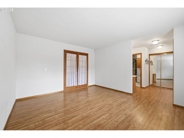 1140 MOLLY Ln, Eugene, OR 97404