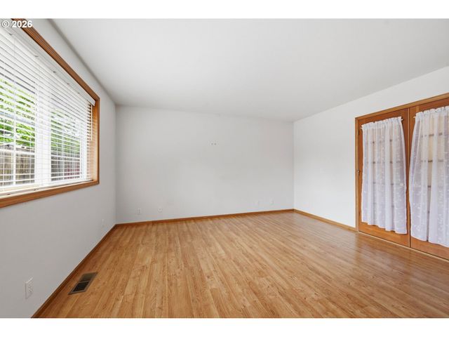 1140 MOLLY Ln, Eugene, OR 97404