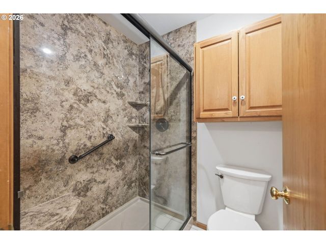 1140 MOLLY Ln, Eugene, OR 97404
