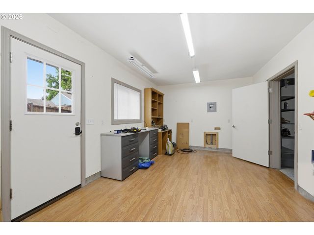 1140 MOLLY Ln, Eugene, OR 97404