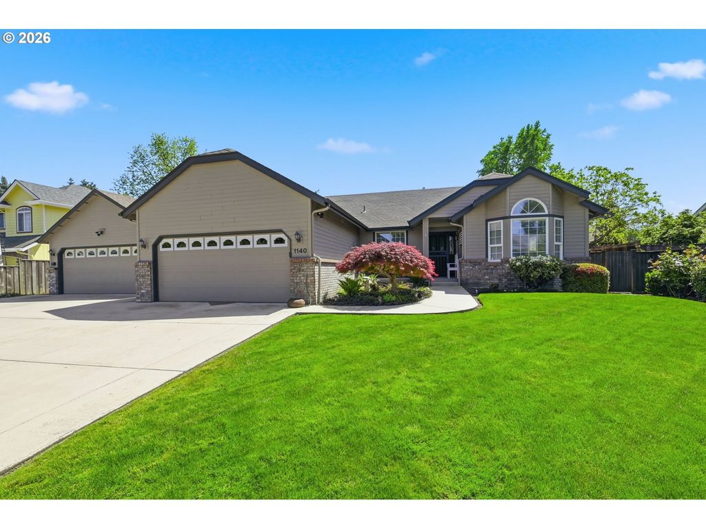 1140 MOLLY Ln, Eugene, OR 97404