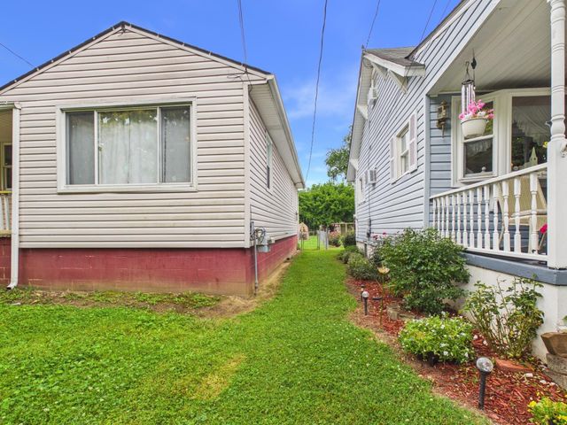 139 2nd Street, Huntington, WV 25705
