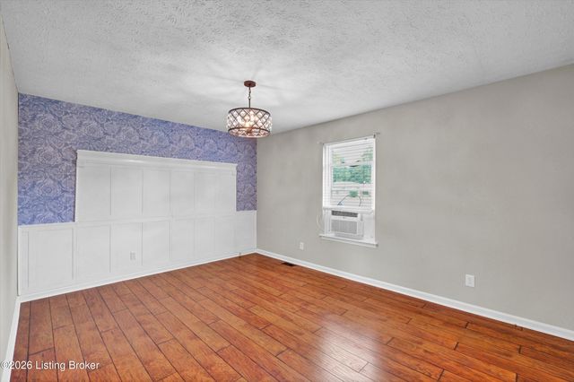 258 Fortney Ln, Mt Washington, KY 40047