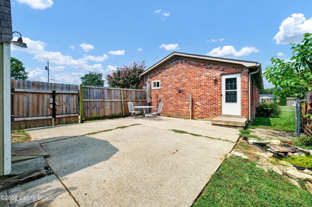 258 Fortney Ln, Mt Washington, KY 40047