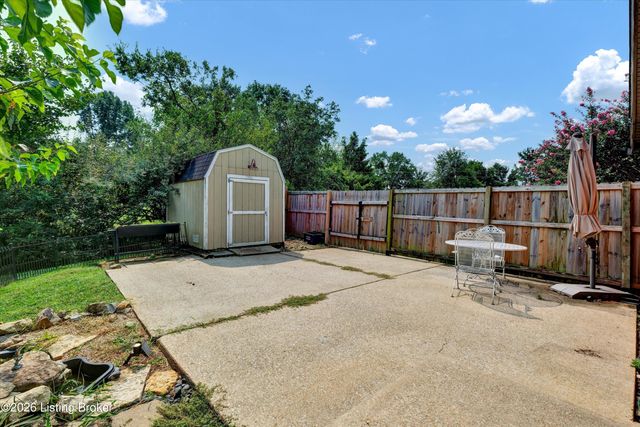 258 Fortney Ln, Mt Washington, KY 40047