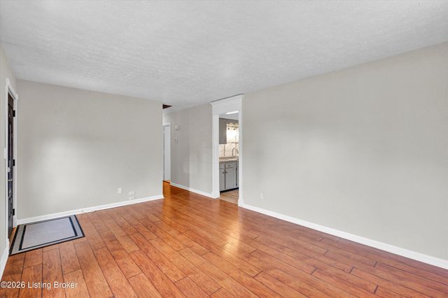 258 Fortney Ln, Mt Washington, KY 40047