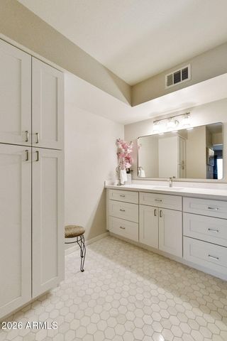 452 S DESERT FLOWER Drive, Mesa, AZ 85208