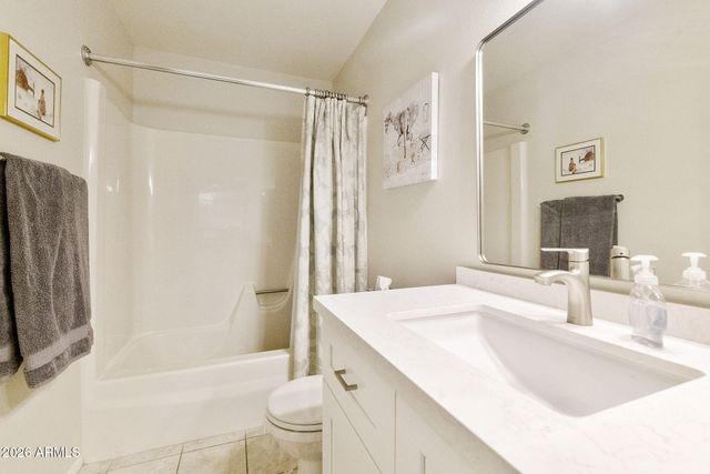 452 S DESERT FLOWER Drive, Mesa, AZ 85208